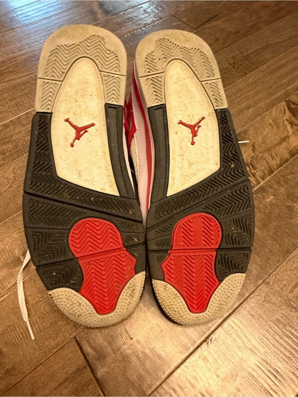 Nike White/Red/Black Men's Basketball Sneakers